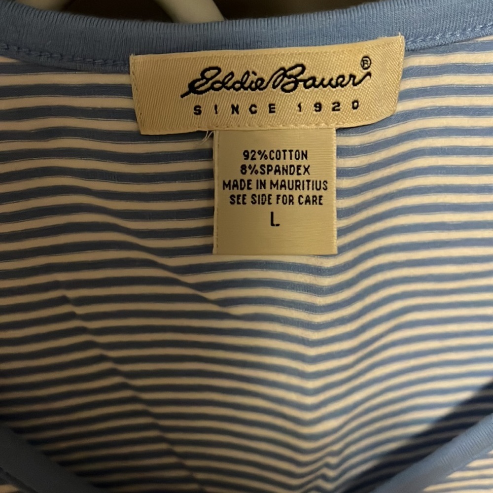 Eddie Bauer women’s tank shirt pinstriped baby blue not worn l - Picture 2 of 3
